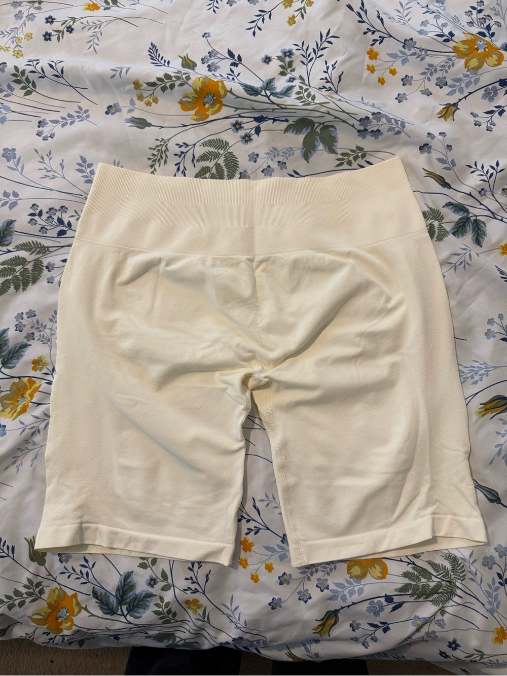 ICON Cream High-Rise Athletic Bike Shorts
